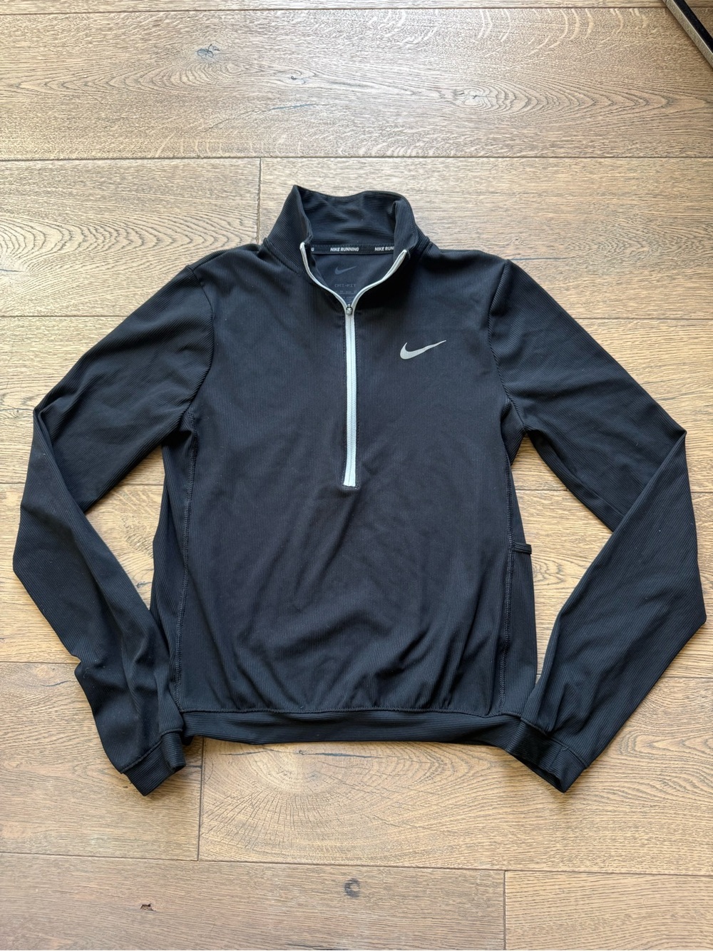 Nike Women’s Black Dri-FIT Lightweight Half-Zip Pullover